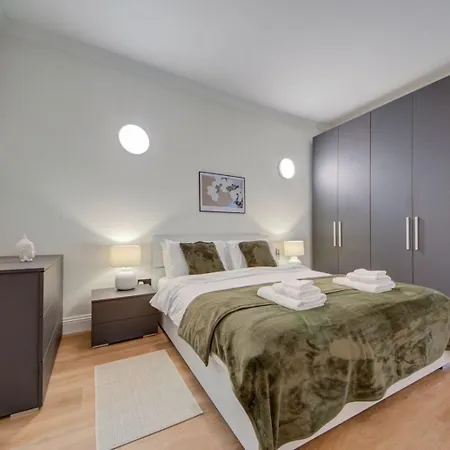 New 3bdr Luxury Seaside With Heated Jacuzzi - Location In Sliema