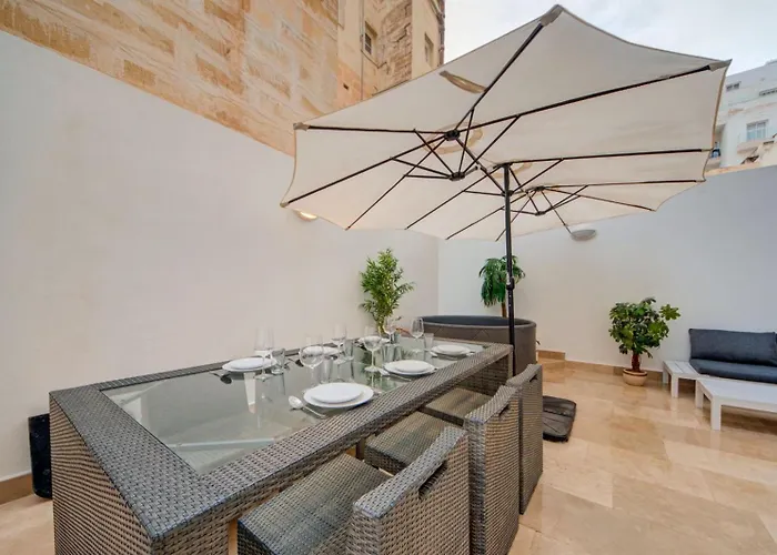 New 3bdr Luxury Seaside With Heated Jacuzzi - Location In Sliema