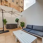 New 3bdr Luxury Seaside With Heated Jacuzzi - Location In Apartment Sliema