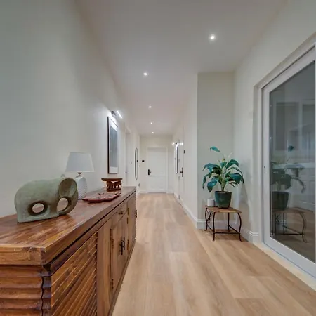 Apartment New 3bdr Luxury Seaside With Heated Jacuzzi - Location In