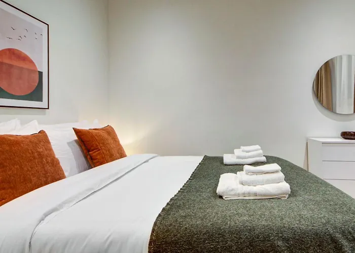 New 3bdr Luxury Seaside With Heated Jacuzzi - Location In * 斯利马