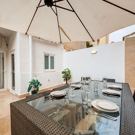 New 3bdr Luxury Seaside With Heated Jacuzzi - Location In * Sliema