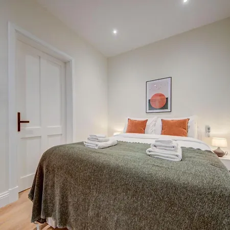 Daire New 3bdr Luxury Seaside With Heated Jacuzzi - Location In